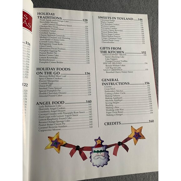 Leisure Arts The Spirit of Christmas Creative Holiday Ideas Book 12 - Picture 4 of 5